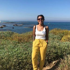 Meet your Posher, Angie